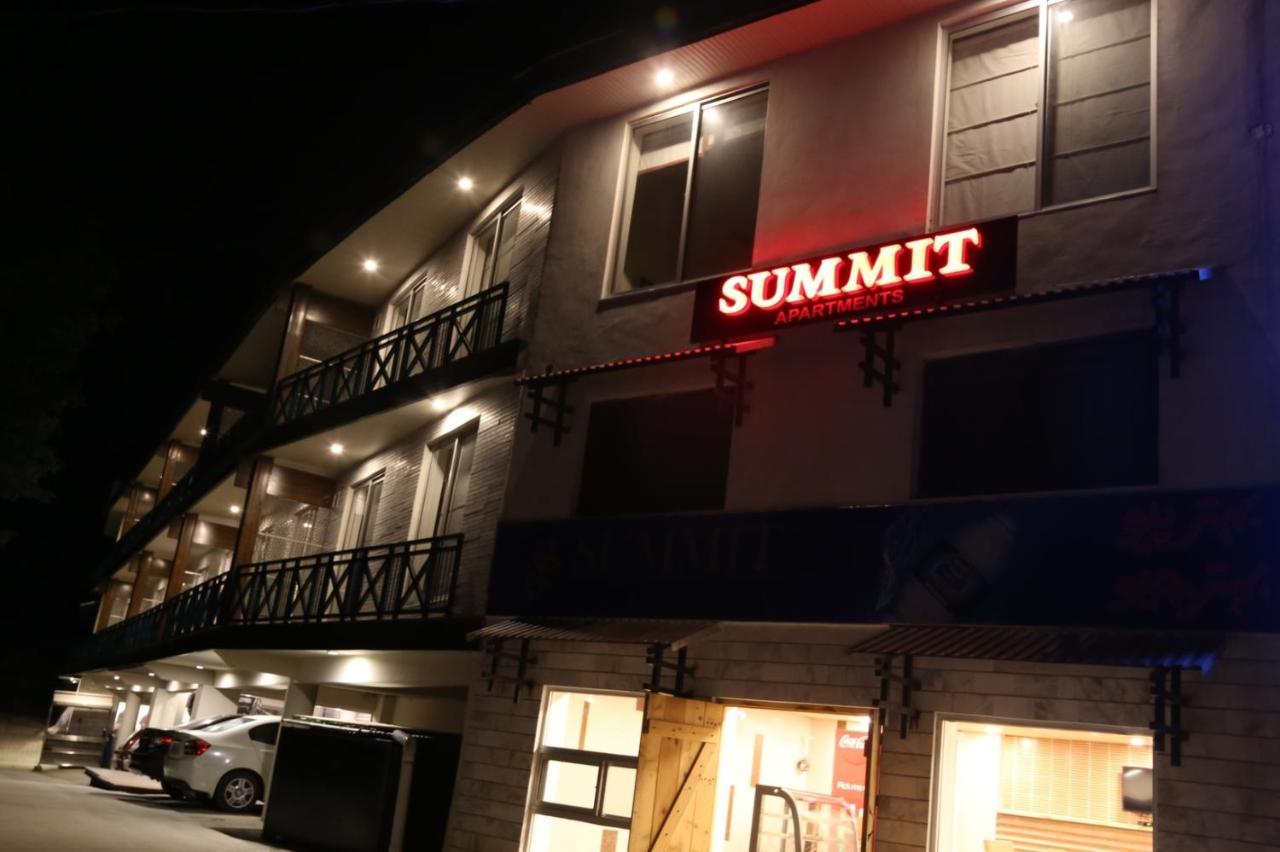 Summit Hotel 阿伯塔巴德 外观 照片